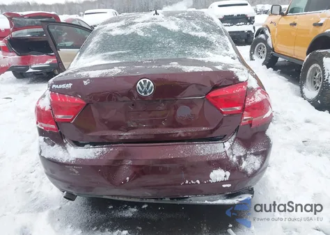 2013 Volkswagen Passat 2.5L Se z USA, uszkodzony, nr VIN 1VWBP7A35DC146255